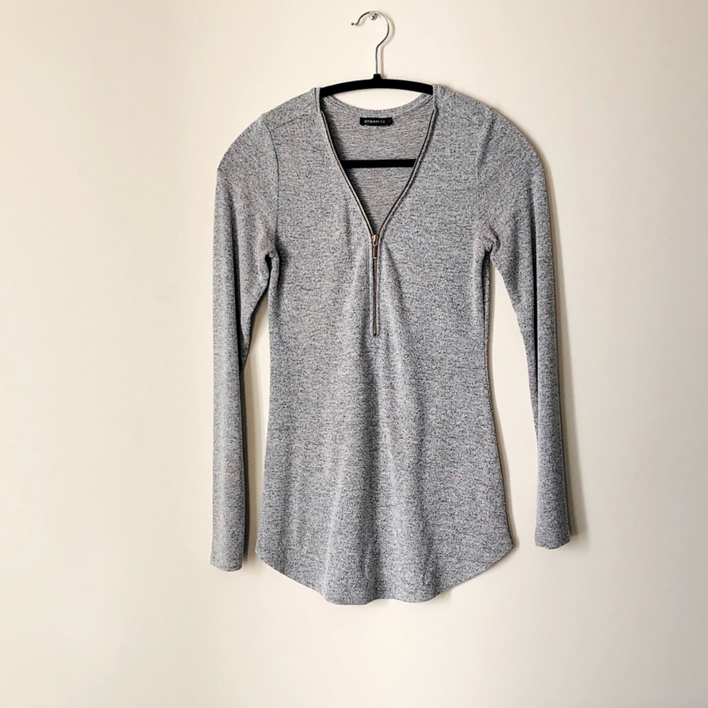 2/$25 DYNAMITE | Heather Grey Sweater w/ Zip